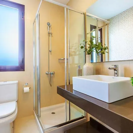 Playa Blanca Sleeps 6 Pool Air Con Wifi Willa Playa Blanca (Lanzarote)