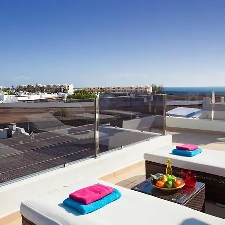 Playa Blanca Sleeps 6 Pool Air Con Wifi Playa Blanca (Lanzarote)