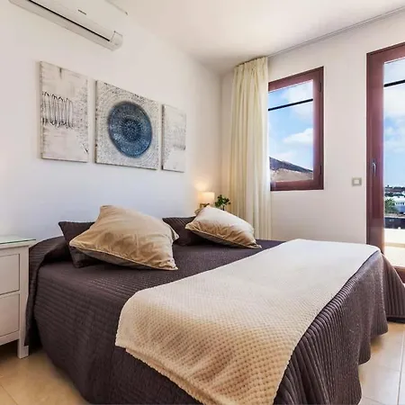Playa Blanca Sleeps 6 Pool Air Con Wifi Willa *
