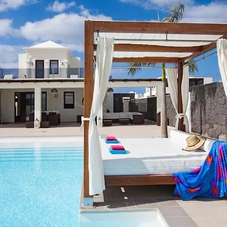 Villa Playa Blanca Sleeps 6 Pool Air Con Wifi Playa Blanca (Lanzarote)